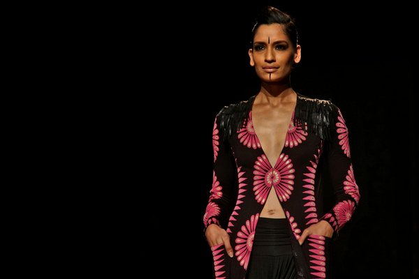 Transform Your Daily Beauty Routine with These Eco-Friendly Practices